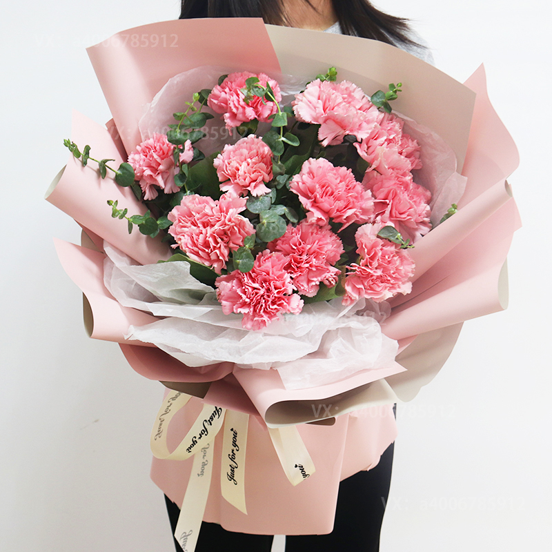 11朵粉色康乃馨鲜花花束