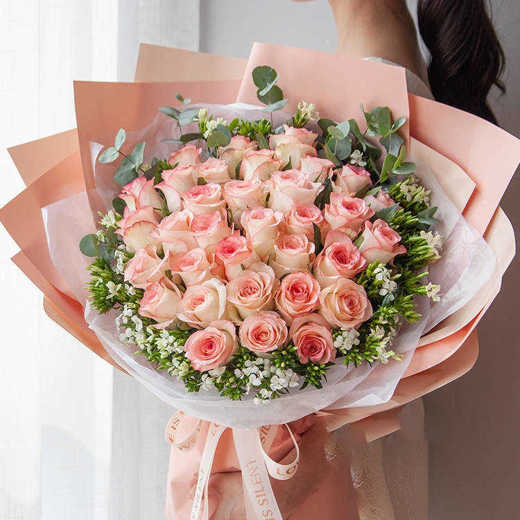 爱莎玫瑰【甜蜜花园】33朵艾莎玫瑰双色渐变送女友送老婆生日礼物结婚纪念日鲜花店送花上门
