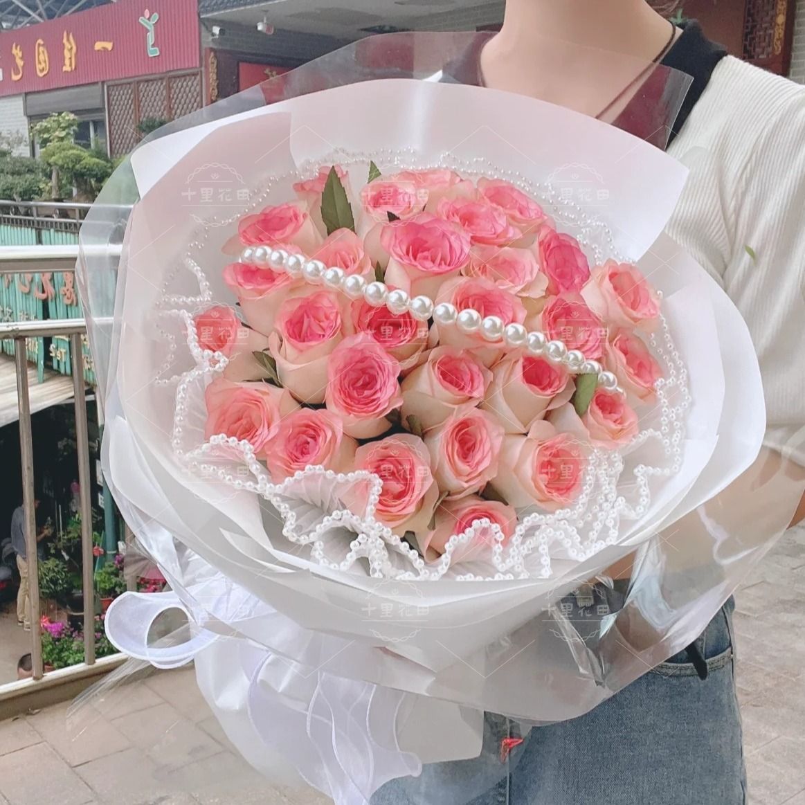 【爱意正浓】28朵艾莎玫瑰花束生日鲜花生日礼物花店送花上门鲜花配送