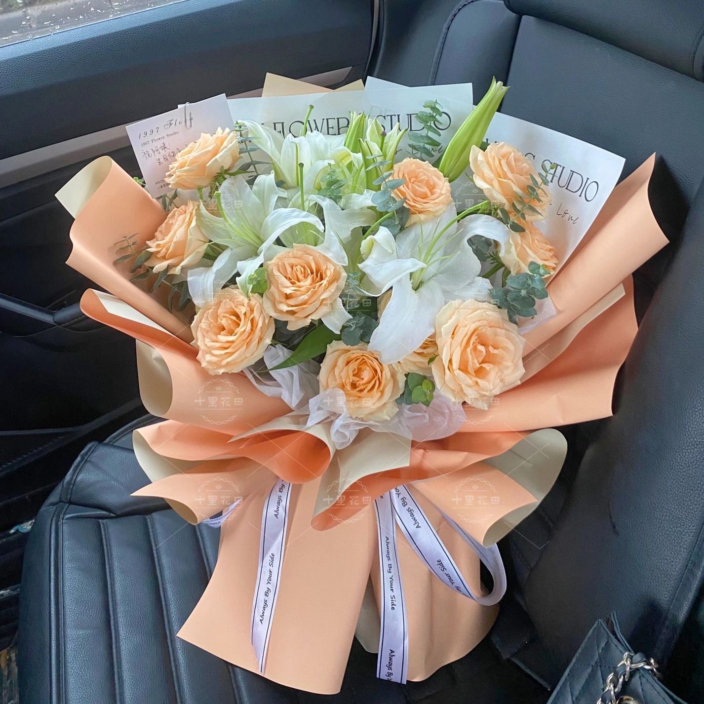 【白发到老】3朵百合混搭香槟玫瑰送老婆生日礼物生日鲜花花店送花上门