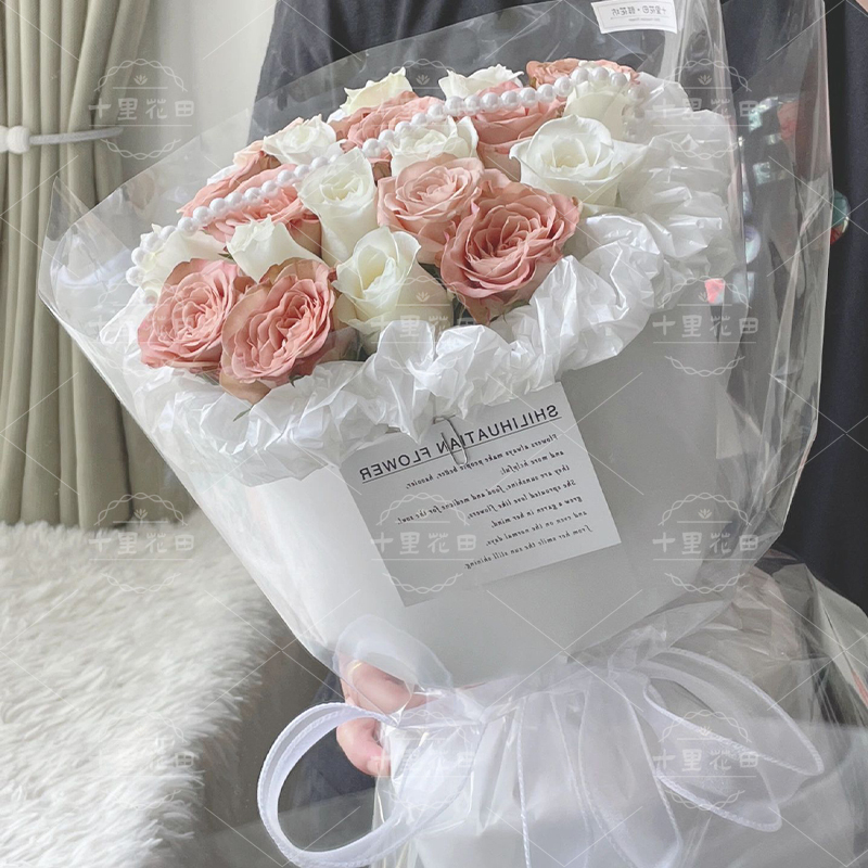 【恬静温柔】 花店鲜花配送卡布奇诺白玫瑰混搭19朵小香风花束送女友的生日花束送闺蜜生日礼物